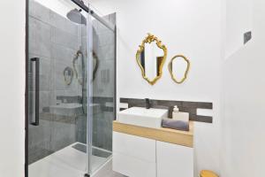 Charmant Appartement Arc de Triomphe Free Netflix