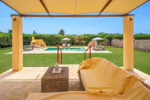 Villa Lithi by Villa Plus