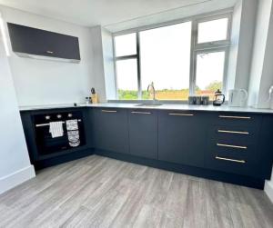 3BedRoom Urban Oasis in Bournemouth- Beach Nearby!