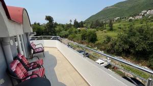 Apartment Djenovici, Norwegian Village c1s8