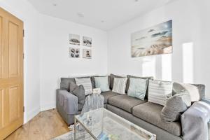 14 At The Beach, Torcross