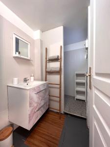 Appartements Studio Saint Denis : photos des chambres