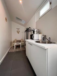 Appartements Studio Saint Denis : photos des chambres