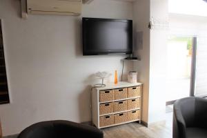 Pavillon de vacances climatisé avec piscine collective -6CYC62