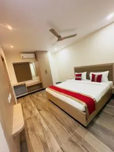 Hotel Raga - Asanād