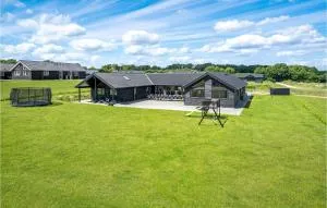 9 Bedroom Beautiful Home In Sydals - Sarup