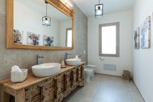 Villa Infinity with Pool by Wonderful Italy img33