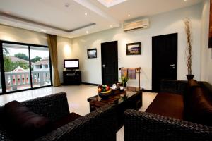 Palm Grove Resort, Pattaya