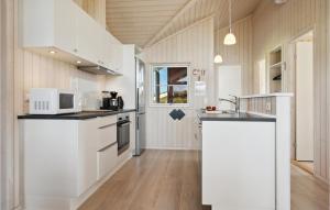 Amazing Home In Frørup With Wifi