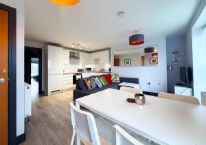 The Dreamland Apartment - Margate Beach - By Goldex Coastal Breaks