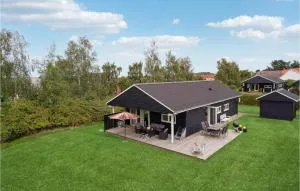 4 Bedroom Lovely Home In Humble - Ærøskøbing