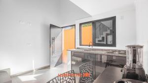 Studio em Caraguatatuba 8min da Praia