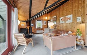 Beautiful Home In Hadsund With Kitchen