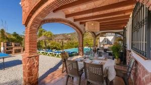 Villa Las Palmeras de Torrox by Ruralidays