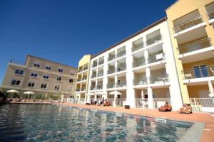067 -Le Green I, 4 pers, clim, piscine, parking