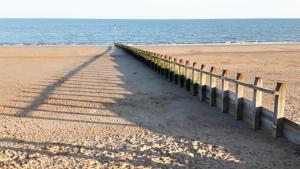 TEIGNBRIDGE - Delightful caravan on a peaceful caravan park in Dawlish Warren