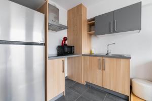 Appartements Studio lumineux avec terrasse Courbevoie - 2P - FLAT-GUEST : photos des chambres