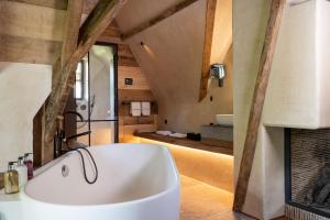 Hotels La Ferme Saint Simeon Spa - Relais & Chateaux : photos des chambres