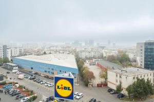 Sky View - Golden Horizon