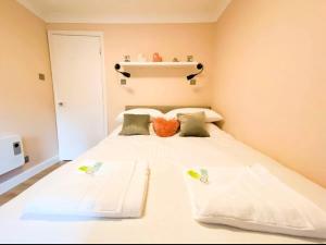 Central two bedroom, Free private parking