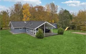 Awesome Home In Rødby With Kitchen - Blans