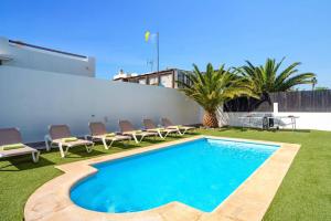 Villa Caleta Olas by Villa Plus