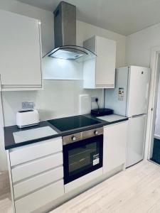 Modern 2 bedroom House With Loft Conversion