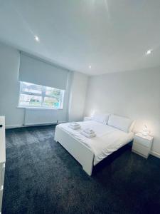 Modern 2 bedroom House With Loft Conversion