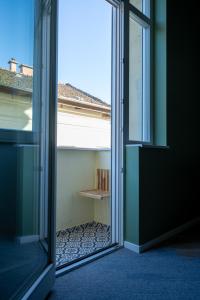 a50-balcony-Designer apartments No4