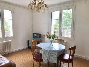 Maisons de vacances Hebergements le Camp d'Auneau - Leboudubout : photos des chambres