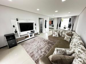 Casa Alto Padrão Com Piscina - Canasvieiras