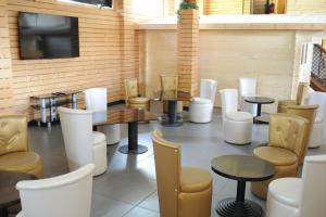 Hébergements le Camp dAuneau - Les Marmottes