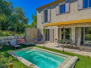 Villas Villa Lisette, un meuble de tourisme 3 etoiles au coeur de Goult : photos des chambres
