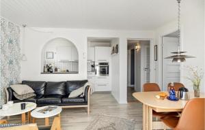 2 Bedroom Awesome Apartment In Allinge