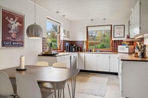 Large Summer House In Bandholm On Lolland