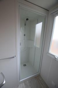 Campings Mobil home IRM Excellence dans parc Natura 2000 Lac des reves piscine ect sous fun pass : photos des chambres