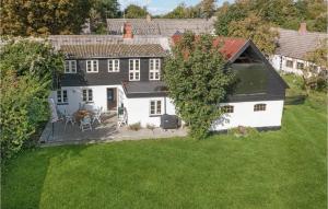 4 Bedroom Stunning Home In Samsø