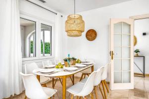 Villa Mar Clara by Villa Plus