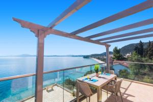 Villa Poseidon Seaside by Villa Plus