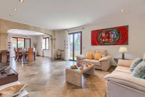 Villa La Boveda by Villa Plus