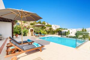 Villa Petalouda by Villa Plus