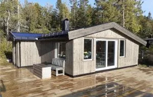 3 Bedroom Lovely Home In Vatnestrøm - Mykland