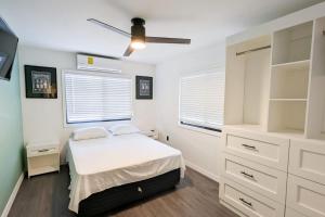 Elenas Modern 2BR Comfy Home