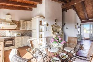 Villa Nautilus by Villa Plus