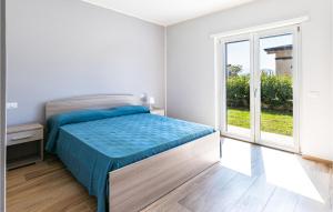 Stunning Apartment In Casalvelino