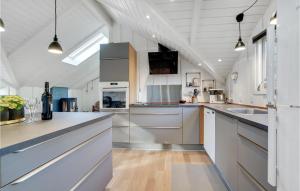 Holiday Home Blåvand With Fireplace 12