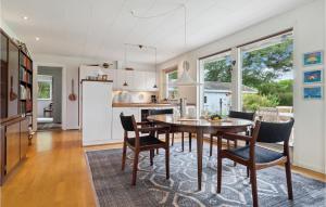 Amazing Home In Dronningmølle