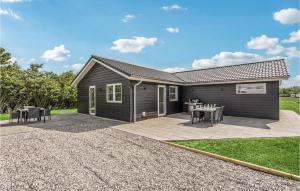 4 Bedroom Nice Home In Tarm