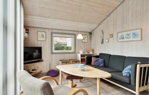 Nice Home In Hemmet With Wifi