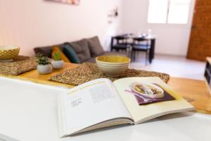 Torrevieja Playa Naufragos y piscina comunitaria